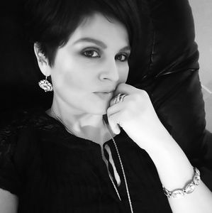 Meet your Posher, Bobbijo